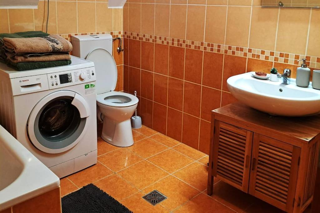 Zoeld Orom Apartman Lakas Göd Dış mekan fotoğraf