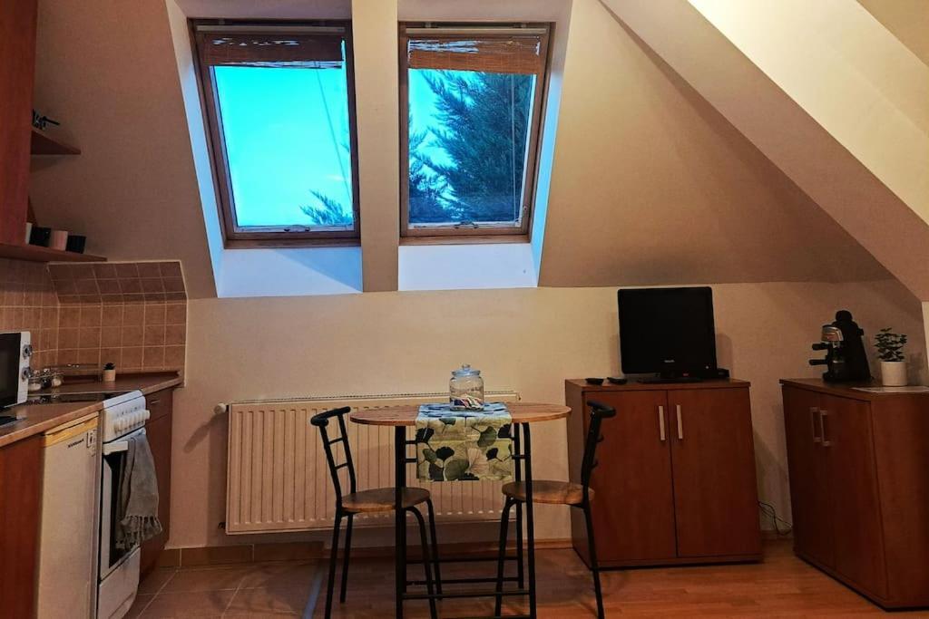Zoeld Orom Apartman Lakas Göd Dış mekan fotoğraf